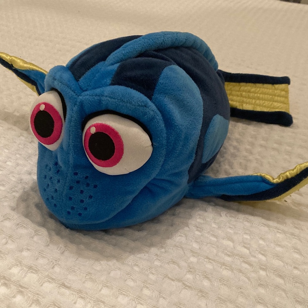 Disney Finding Nemo - talking battery operated DORY Plush Toy Doll